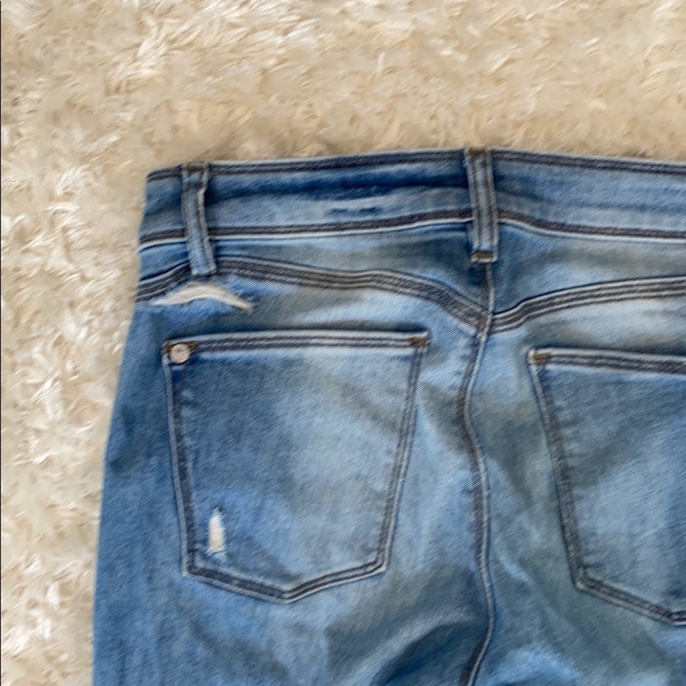 DL1961 light wash distressed jeans - Picture 6 of 8